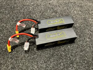 2x gens ace bashing series 6800mah 11.1v 120c 3s1p lipo batterij ec5 stekker echt als nieuw!