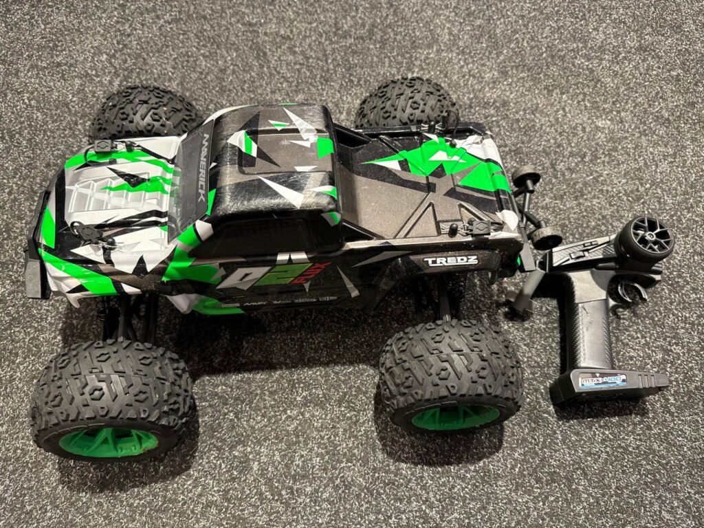 maverick quantum2 mt flux brushless 1/10 monster truck rtr groen (versie 2024) in een zeer nette staat!