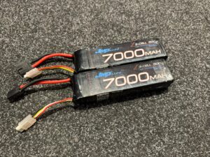 2x jmp lipo 7000mah 3s 50c/100c lipo batterijen met traxxas stekker (gebruikt maar in orde)!