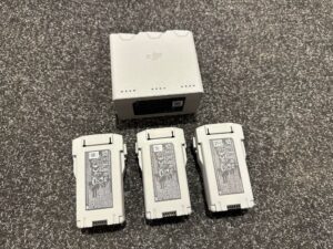 3x dji mini 3 pro / dji mini 3 batterijen met dji docking als nieuw!