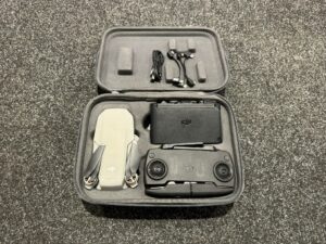 dji mini 1 compleet met 2e dji accu en koffer met zender (gebruikt maar in orde)!