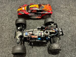 traxxas nitro rustler 2wd truggy (leuk voor de hobbyist / geen garantie / heeft een tijdje stil gestaan)!