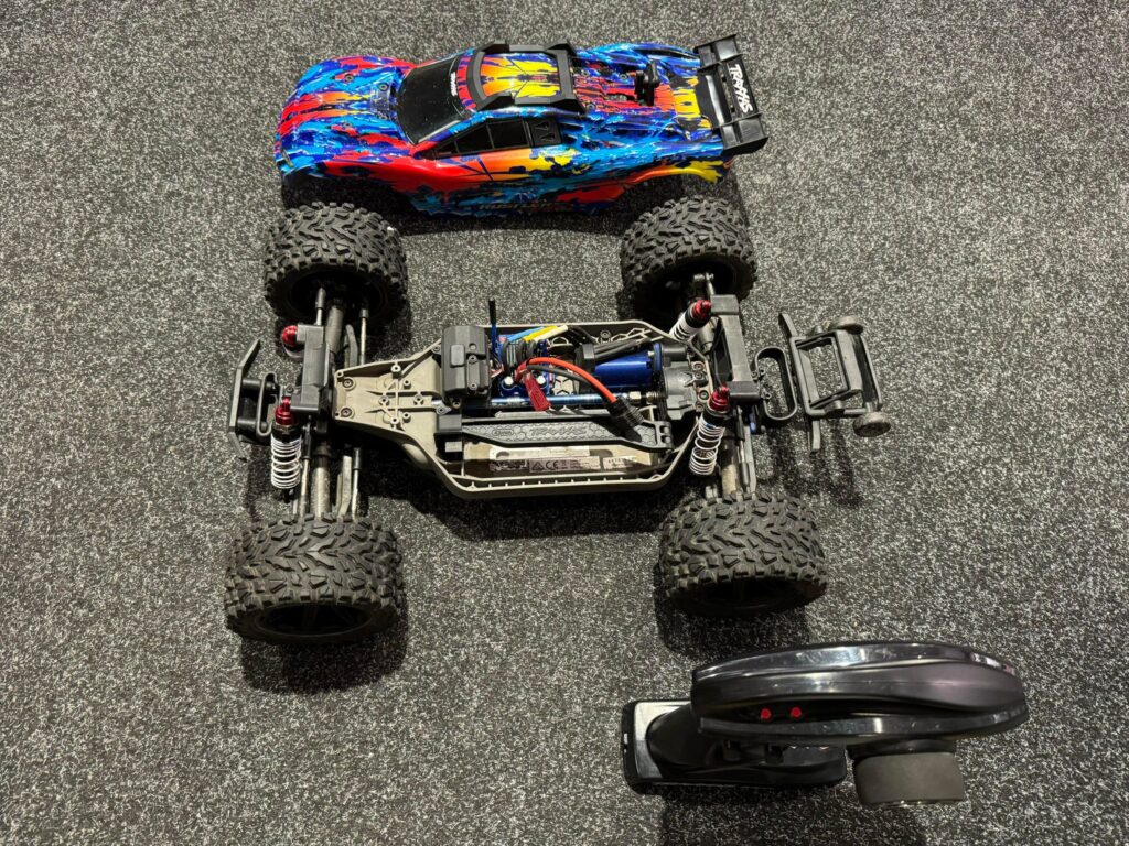 traxxas rustler 4x4 vxl brushless stadium truck rtr tsm 2.4ghz (gebruikt maar in orde)!