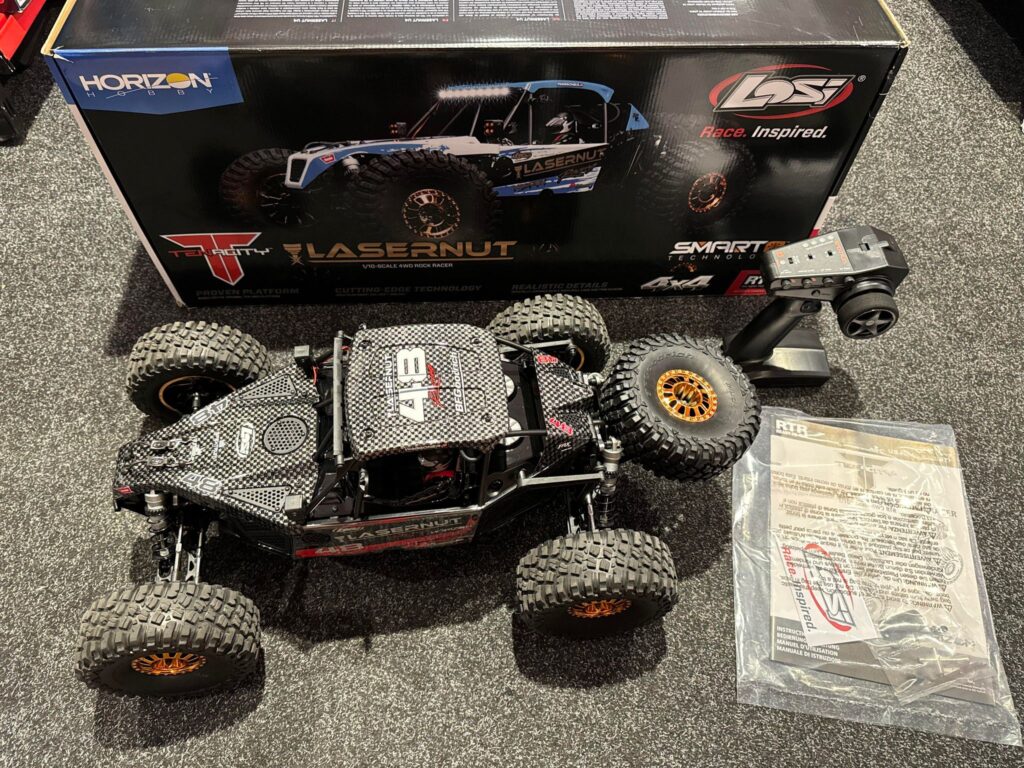 losi 1/10 lasernut u4 4wd brushless rtr with smart esc black echt als nieuw (10 minuten jong)!