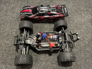 showroom opruiming (helemaal nieuw) – traxxas rustler 4x4 brushed compleet met body en accu zonder zender!