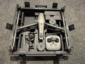 dji inspire 2 + dji zenmuse x4s gimbal + dji zender + 2x dji docking (zonder batterijen en lader) in een top staat!