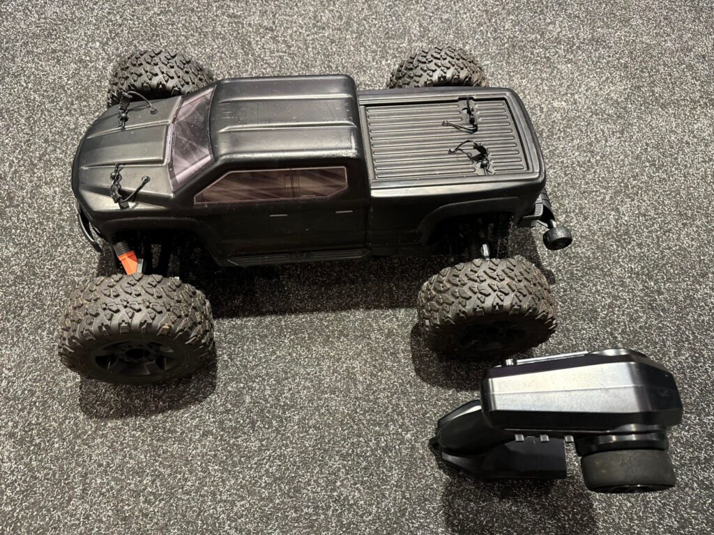 arrma big rock crew cab 4×4 v3 3s blx brushless monster truck rtr + 6000mah 3s lipo batterij in een zeer nette staat!