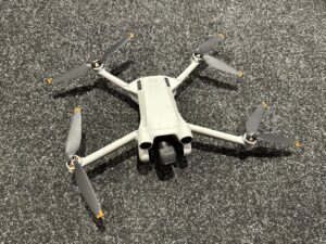 dji mini 3 pro drone only (geen garantie / crash / donor)!