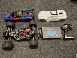 traxxas rustler 4x4 vxl brushless stadium truck rtr tsm 2.4ghz + 2e body + traxxas led set (gebruikt maar in orde)!