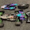 traxxas bandit 2wd vxl brushless buggy rtr + traxxas bluetooth module + dusty cover + traxxas coolingfan + rpm draagarmen + traxxas led set + aluminium onderdelen!