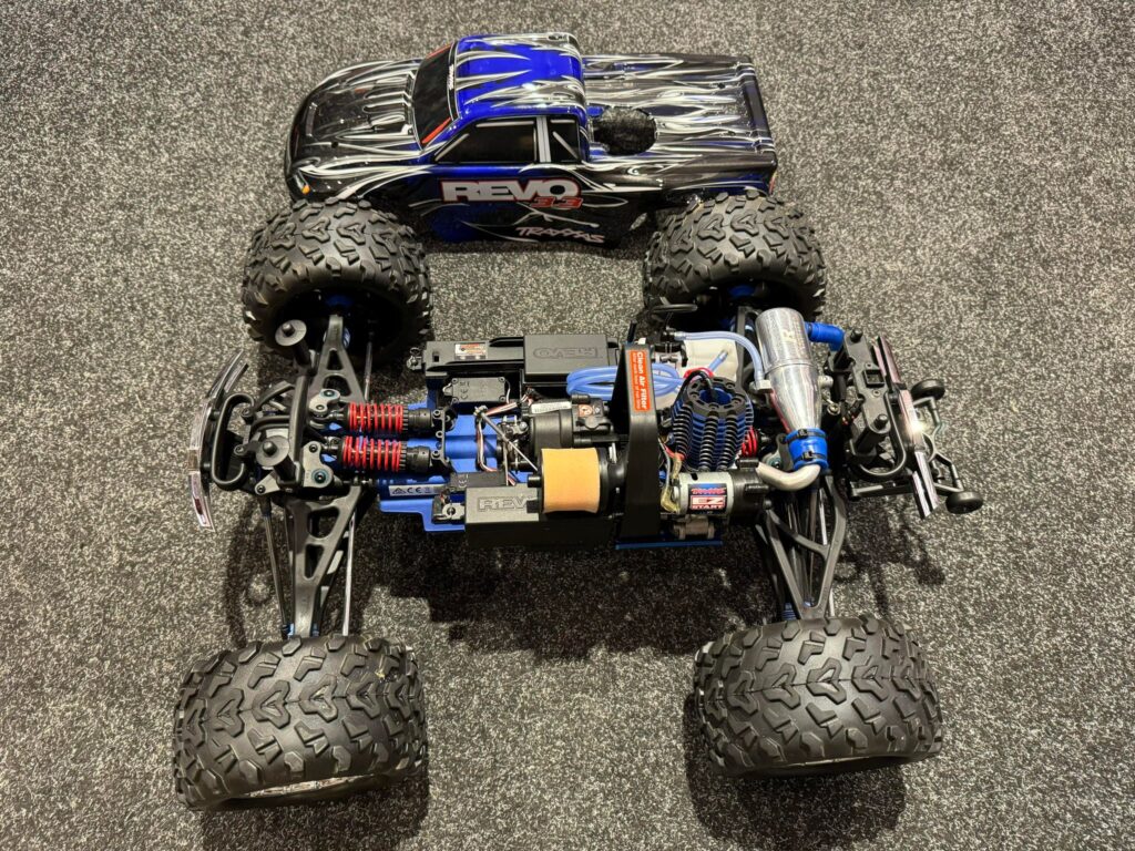 showroom opruiming (helemaal nieuw) – traxxas revo 3.3 zonder zender!