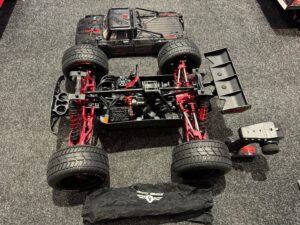 arrma 1/5 outcast 4×4 8s blx exb brushless stunt truck rtr black (versie 2023) + gpm tuning onderdelen twv €800!