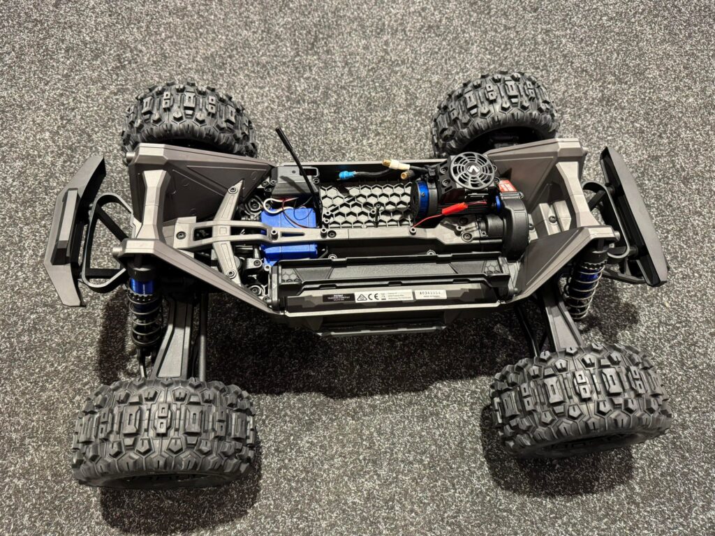 showroom opruiming (helemaal nieuw) – traxxas maxx 4s v2 chassis!