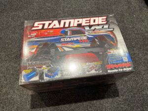 traxxas stampede vxl 2wd monster truck compleet met accu en lader (verzegeld in doos)!