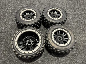 4x proline badlands mx 43 1/5 banden voor arrma en of losi in een top staat!