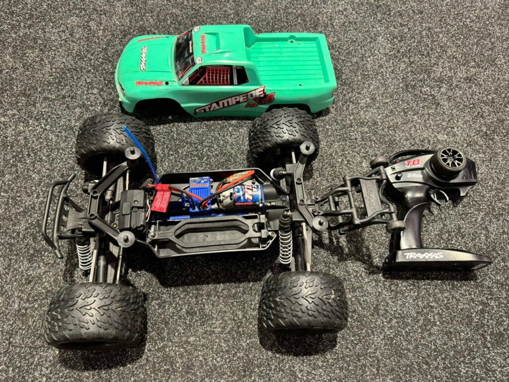 traxxas stampede 4x4 xl5 brushed monster truck rtr met groene body (gebruikt)!