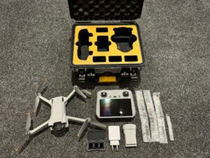 dji mini 3 pro met dji smart controller + dji lenzenset + hprc luxe koffer in een top staat met garantie!