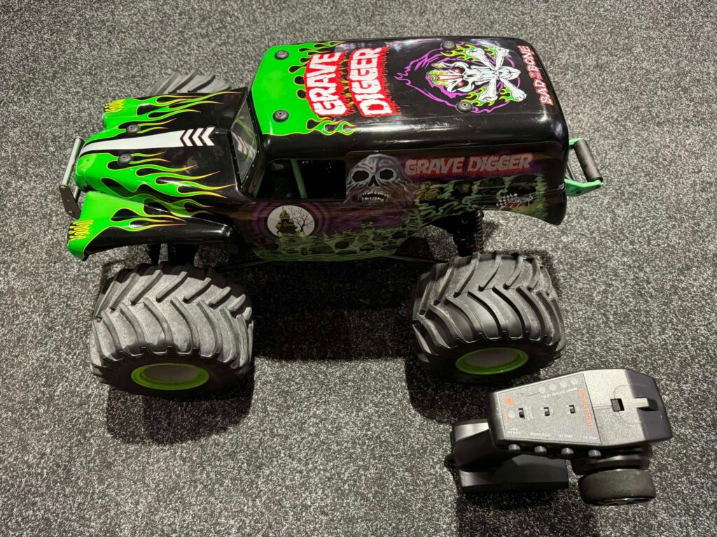 losi lmt 4wd solid axle monster truck rtr grave digger met luxe beugel!