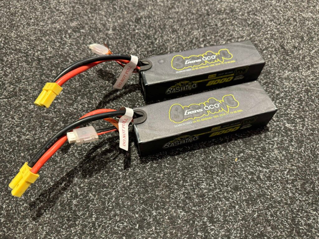 2x gens ace bashing series 8000mah 11.1v 100c 3s1p lipo batterij ec5 stekker als nieuw!