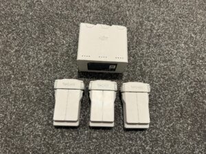 3x dji mini 3 / dji mini 3 pro batterijen met dji docking in een top staat met garantie!