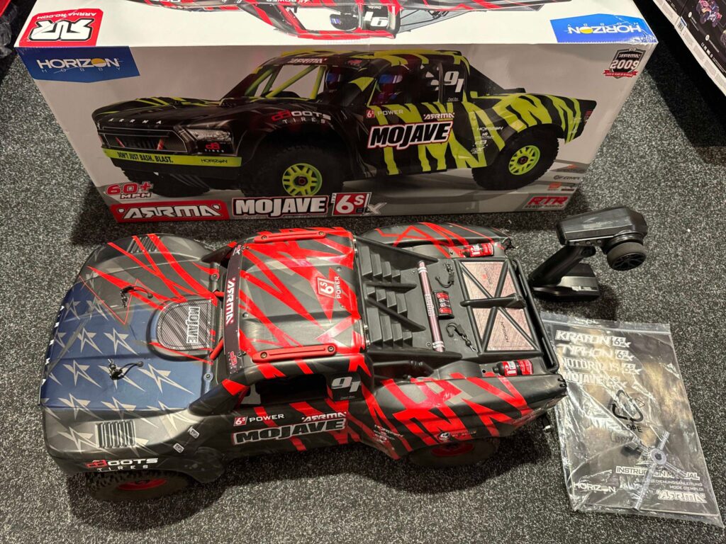 arrma 1/7 mojave 6s blx v2 brushless 4wd desert truck rtr in de kleur rood in een prima staat!