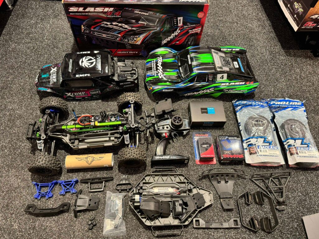 traxxas slash 4x4 3s brushless hobbywing short course truck in een top staat en echt mega compleet (nieuwwaarde €1000+)!