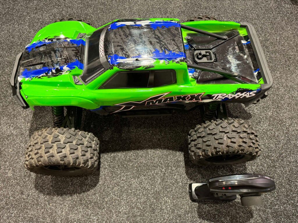 traxxas x maxx 8s brushless monster truck rtr in de kleur groen in een zeer nette staat met 1 jaar garantie!