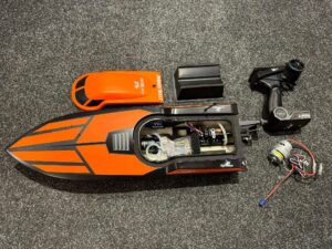 proboat stealthwake 23 deep v brushed boot rtr (compleet omgebouwd naar brushless motor en regelaar)!