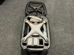 dji phantom 3 professional compleet met luxe koffer en 2x batterijen (gebruikt maar in orde)!