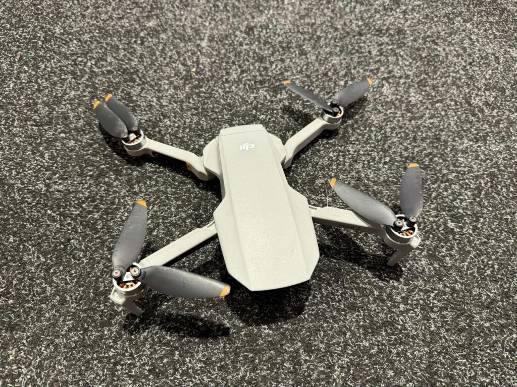 dji mini 2 drone (zonder accu) met gimbal probleem verder in orde!