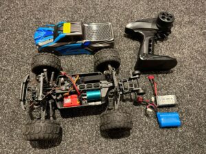 ftx tracer 1/16 4wd brushless electro monster truck rtr met 2e accu (gebruikt)!