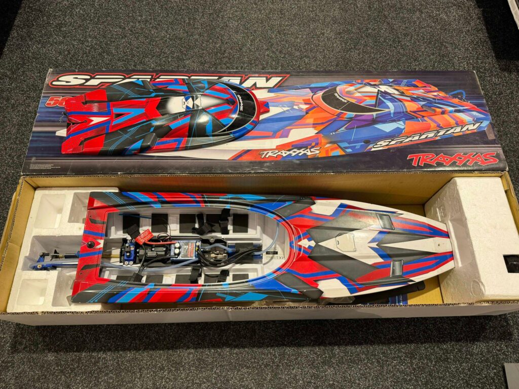 traxxas spartan brusless boat rtr tsm 2.4ghz in een prima staat!