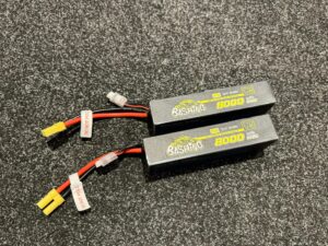 2x gens ace bashing series 8000mah 11.1v 100c 3s1p lipo batterij ec5 stekker echt als nieuw!