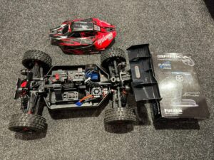 team corally asuga xlr 6s brushless buggy rtr rood met hobbywing max8 en 2200kv motor in een nette staat!