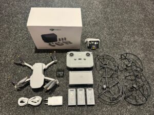 dji mini 2 fly more combo compleet geleverd in een goede staat!