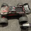 arrma 1/8 kraton 6s blx 4x4 extreme bash speed monster truck rtr zwart + hobbywing max6 en 1650kv motor + savox metalen servo + rpm draagarmen + rpm mudflaps in een top staat!