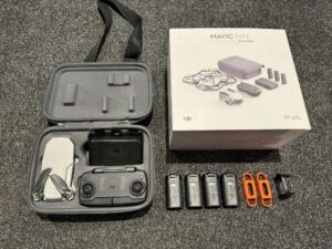 dji mini 1 fly more combo met 4e dji accu in een nette en complete staat!