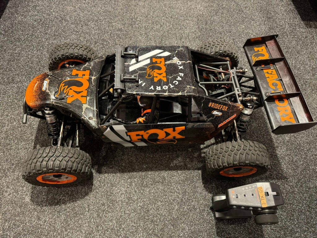 team losi 1/5 dbxl e 2.0 v2 4wd brushless desert buggy fox body rtr met 1 jaar garantie (gebruikt maar in orde)!