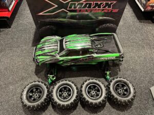 traxxas x maxx ultimate 8s brushless limited edition rtr groen (helemaal nieuw en heeft geen meter gereden)!