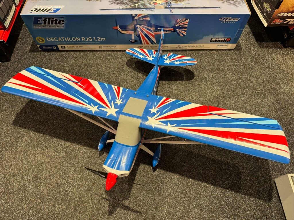 e flite decathlon rjg 1.2m bnf basic met as3x en safe select in een nette staat (kan niet verzonden worden)!