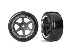 traxxas tires & wheels assembled (six spoke graphite gray wheels 1.9" drift tires wide, rear) trx10575