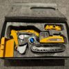 huina rc 1/14 excavator aluminium 23 kanaals 2.4g rtr v4 (versie 2024) + extra bak (nieuw met garantie)!