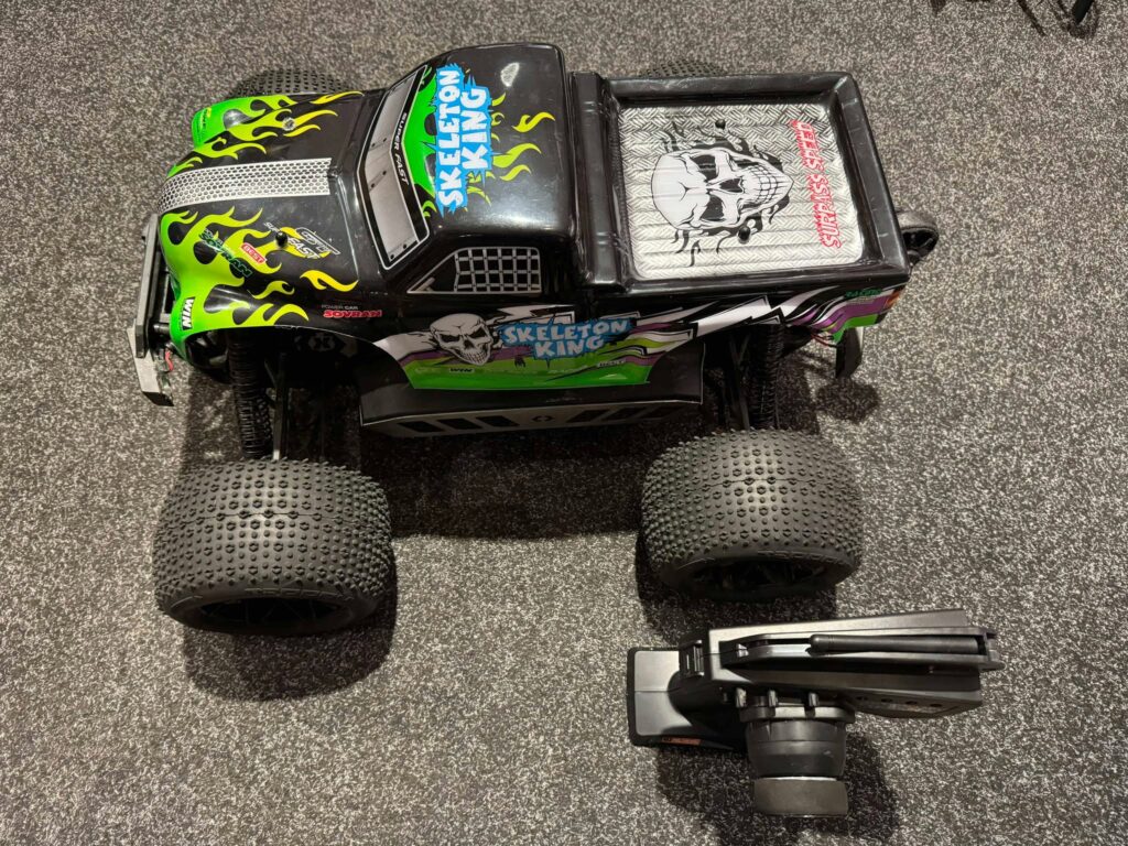 hpi savage x flux v2 1/8 4wd brushless monster truck rtr versie 2023/2024 (geen garantie / leuk voor de hobbyist)!