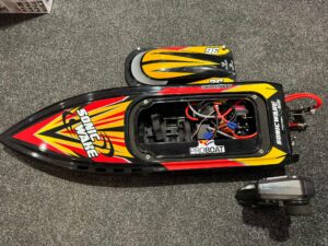 pro boat sonicwake v2 36 self righting brushless deep v rtr black (versie 2023)