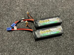 2x gens ace bashing series 6500mah 11.1v 3s1p 60c 120c lipo batterij met ec 5 stekker (gebruikt maar de spanning is in orde)!