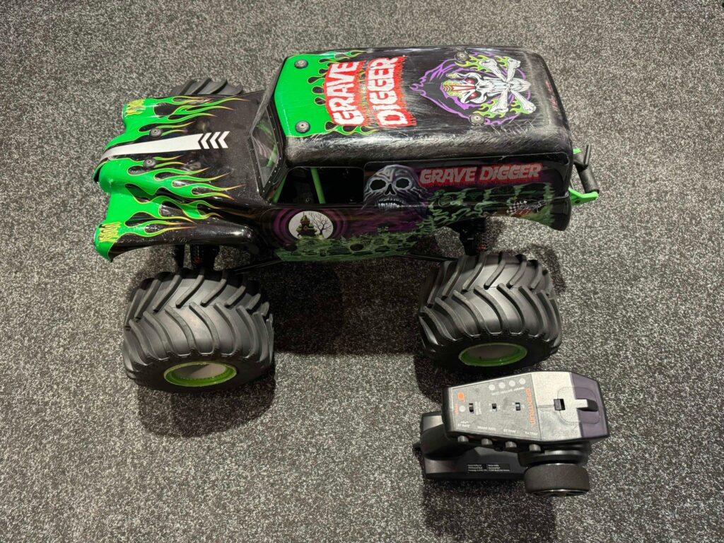 losi lmt 4wd solid axle monster truck rtr grave digger (gebruikt)!