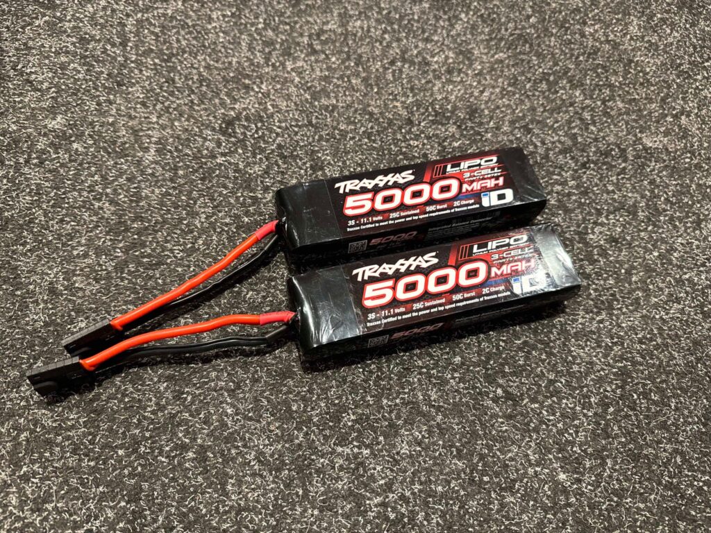 2x traxxas power cell lipo 5000mah 11.1v 3s 25c id trx2872x echt als nieuw met garantie!