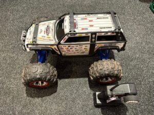 traxxas summit 1/8 monster truck rtr met integy aluminium onderdelen !