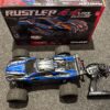 traxxas rustler 4x4 vxl hd truggy truck rtr tsm 2.4ghz blauw (versie 2024) in een nette staat!