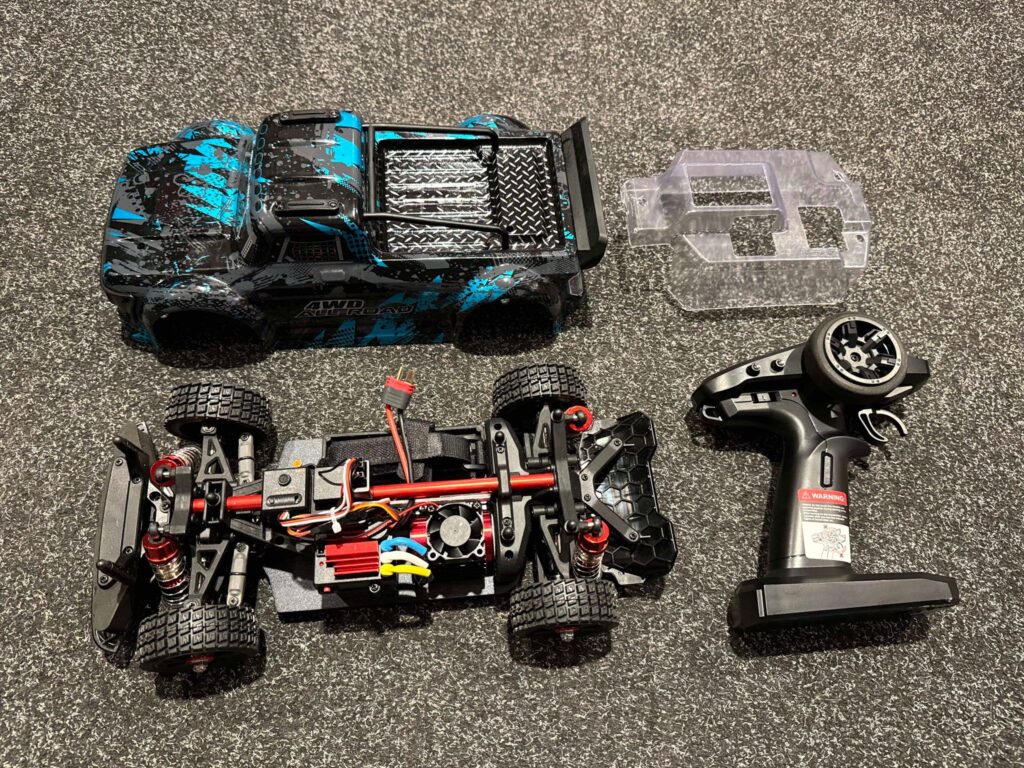 truck 4wd mini allroad brushless met zender in een nette staat!